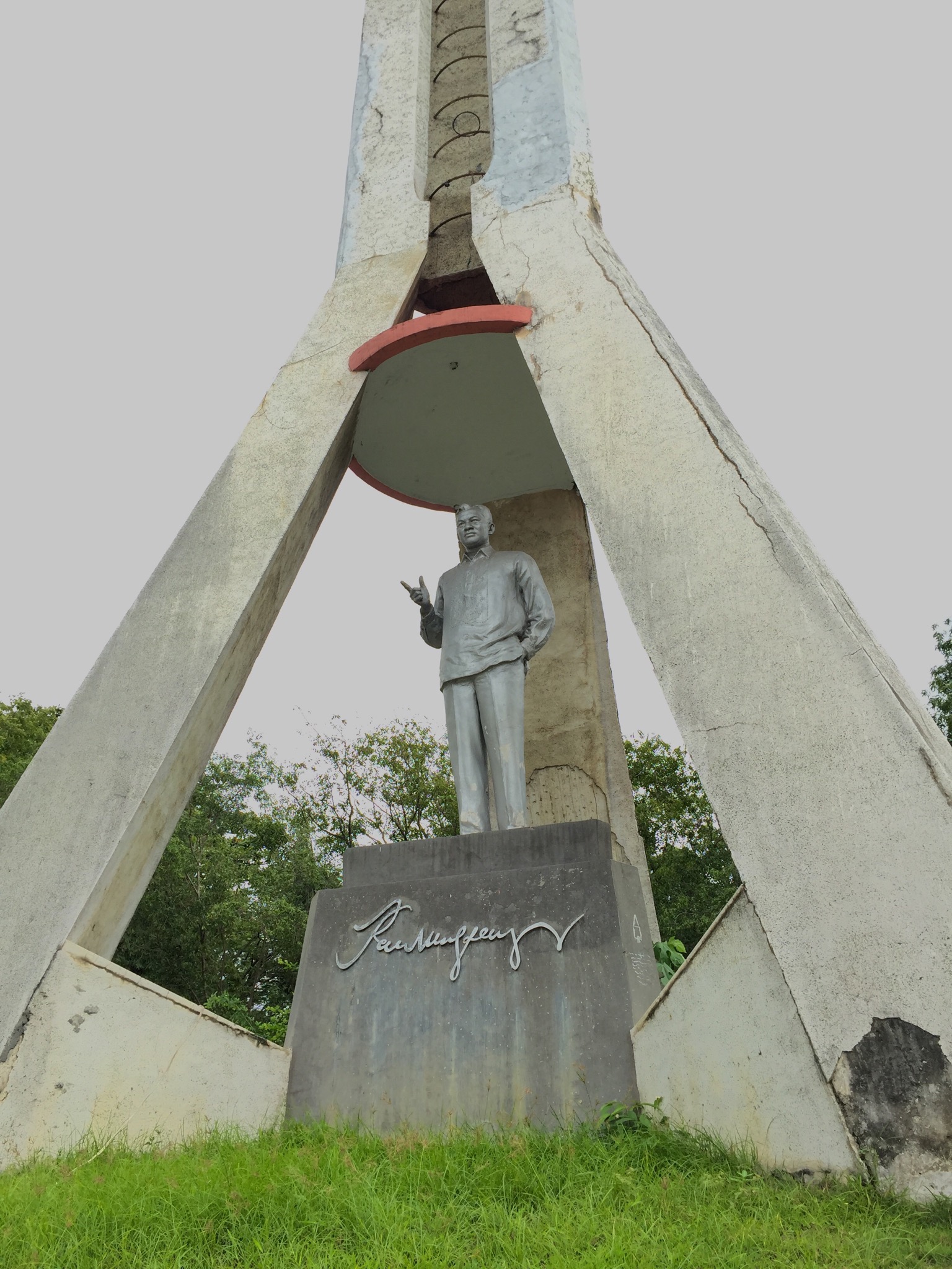Ramon Magsaysay memorial monument near the Mt. Manunggal camping area